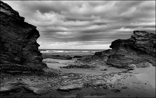 Black-Rocks-black-wallpaper Black-Rocks-black-wallpaper