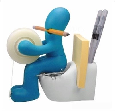 Butt-Station-Desk-Center-office-gadgets