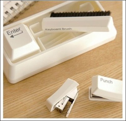 Keyboard-Stationery-Desk-Set-office-gadgets