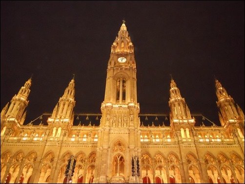 Rathaus-Cathedral-church-wallpapers[3]